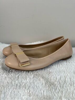 Michael Kors Beige Bow Ballet Flats - Elegant Slip-On Flats